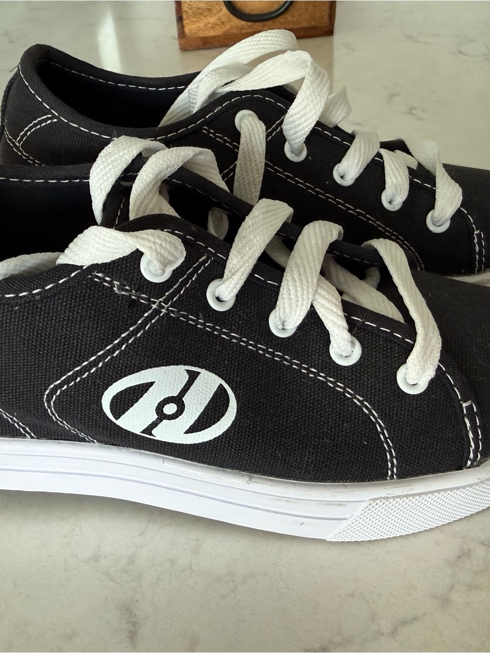 Heelys Black Canvas Kids Sneakers with White Laces